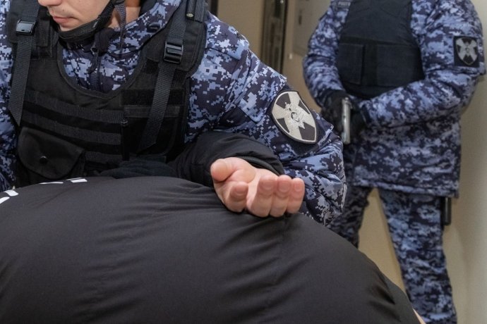 Подозреваемого в умышленном причинении вреда здоровью задержали росгвардейцы в Черногорске